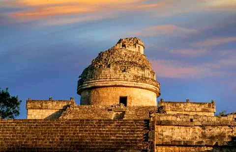 The observatory at chichen itza, Stock Photos