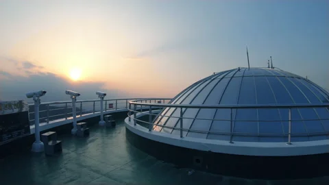 Observatory rooftop observation deck. Sunset, view from the top of the mountain. 스톡 동영상 155083272