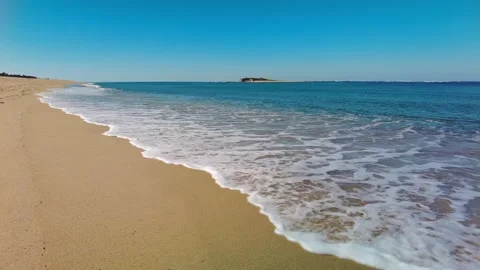 Ocean beach with calm waves. Summer vacation background. Beautiful landscape Stock-Footage 153224465