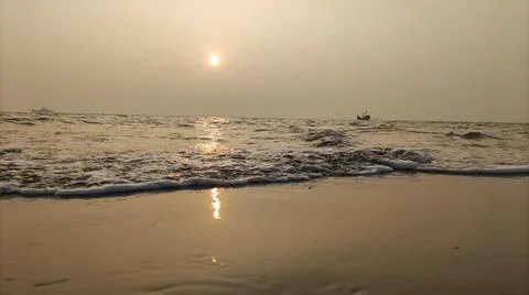 Ocean beach sunset scene in the evening Foto stock