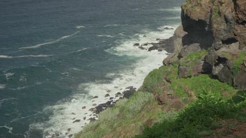 Ocean with big waves  on rocky coast line in Tenerife Видео 328256142