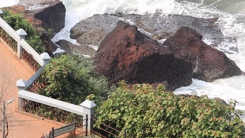 Ocean big waves Splashing Against Rocks at Arabian Sea - video 動画素材 100986736
