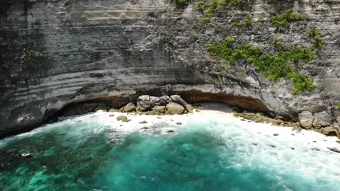 Ocean Cliffs near the Natural Pool in Nusa Penida Stock Footage 152866018