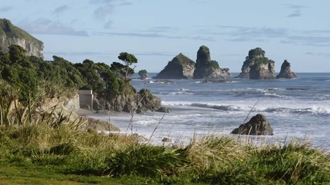 Ocean on the Coast Vídeos de archivo 83570164