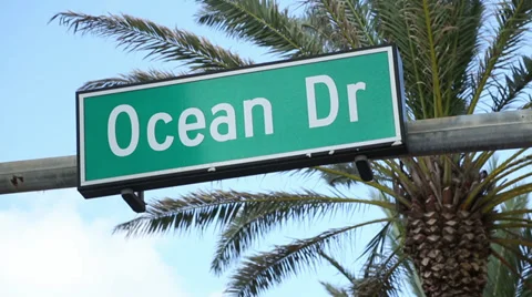 Ocean drive sign Видео 31545403
