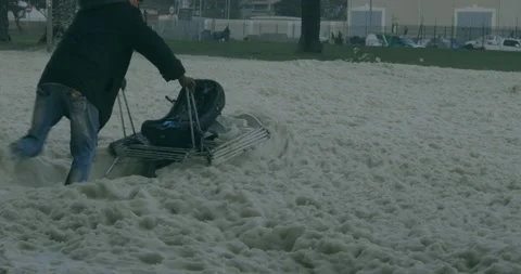 Ocean Foam 13 動画素材 136456083