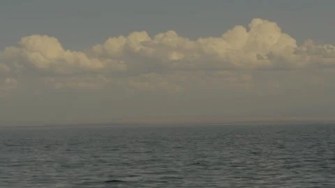 Ocean Horizon with Clouds Видео 342035301