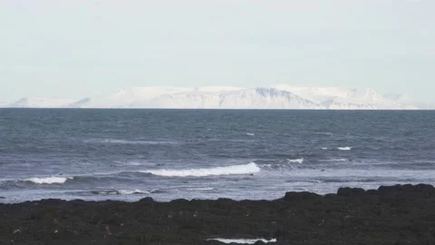 Ocean in Iceland Video stock 137863694