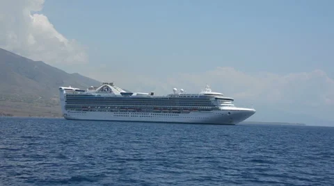 Ocean liner in the Caribbean Video stock 45893216