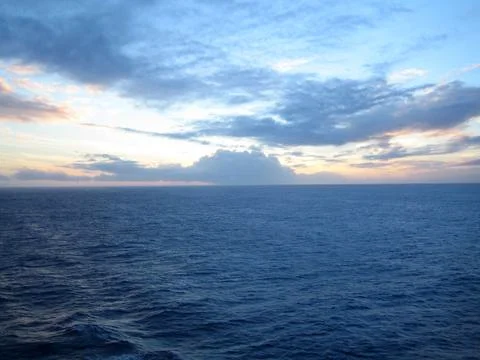Ocean meets Sky 写真素材