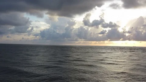 Ocean morning with clouds 動画素材 77159023