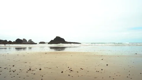 Ocean with rocks view in Oregon Stock-Footage 109059197