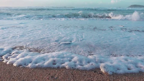 Ocean seashore Vídeos de archivo 208336731