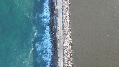 Ocean split Stock Footage 137788274