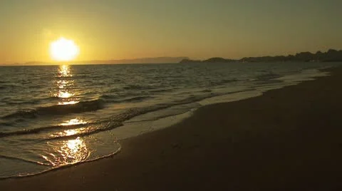 Ocean At Sunset 1 動画素材 19220820