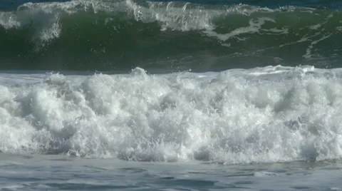 Ocean surf Stock Footage 32415507