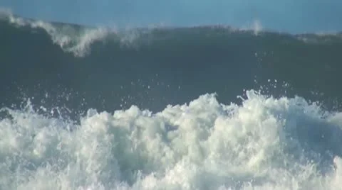 Ocean very big wave Stock Footage