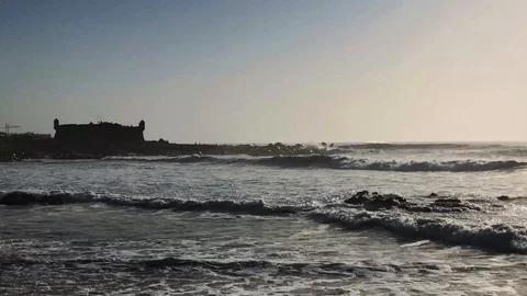 Ocean view to Castelo do Queijo do Porto,Portugal, from the beach of Vidéo 103847960