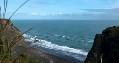 Ocean View from Grassy Cliff 動画素材 155267155