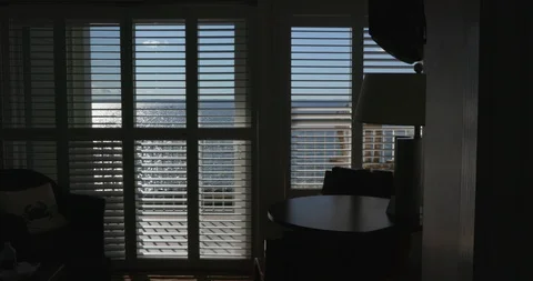 Ocean View through Window Slats During Evening Vídeo Stock 119002220
