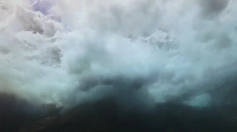 Ocean water crashing from underwater splash Vidéo 50453491