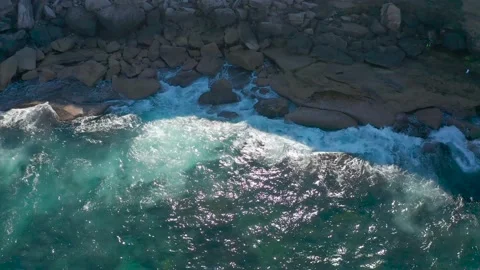 Ocean wave, spindrift, rock Stock Footage 139203558