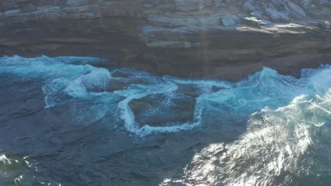 Ocean wave, spindrift, rock Stock Footage 139203918
