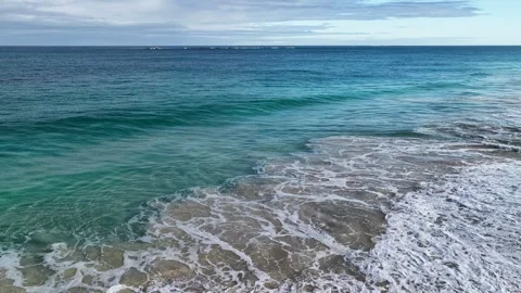 Ocean Waves At Alkimos, Perth, Western Australia Видео 347150249
