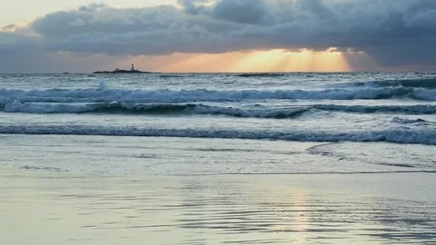 Ocean Waves And Golden Sunrays Stock-Footage 162910705