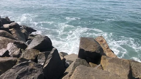 Ocean waves and tides Vidéo 140692936