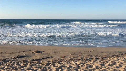 Ocean waves, beach and sky, Stock Footage 116771707
