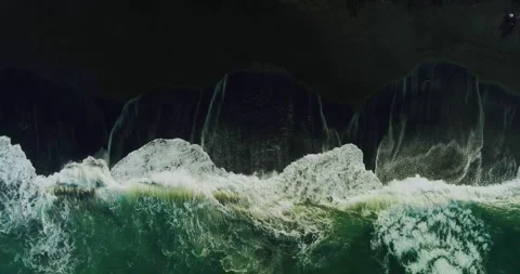 Ocean Waves Breaking Along Indonesian Coastline from Above 스톡 동영상 332145002