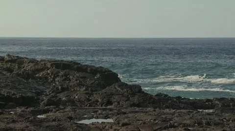 Ocean Waves Breaking On The Rocks 3 Stockbeeldmateriaal 19198783