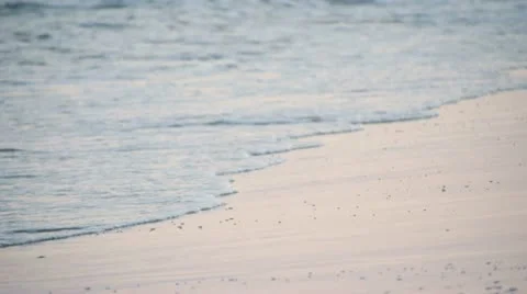 Ocean waves - close up on sand 库存影片 11240783