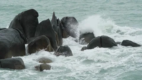 Ocean waves crashing an empty rocks Stock Footage 234178493