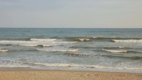 Ocean waves crashing 스톡 동영상 116747769