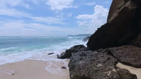 Ocean Waves Crashing on Rocks, Slow Motion, Indonesia 스톡 동영상 340414466