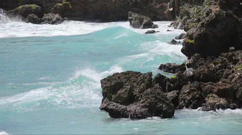 Ocean waves crushing coastline Stock Footage 56729784