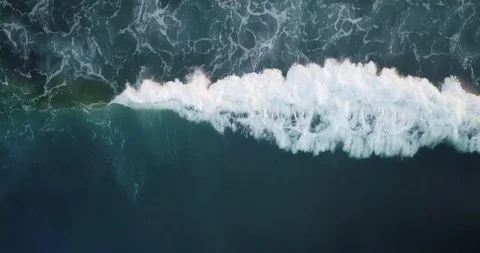 Ocean waves. Drone footage. Video stock 92886885