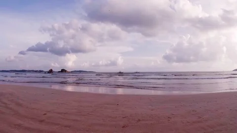 Ocean waves Stock Footage 116437744