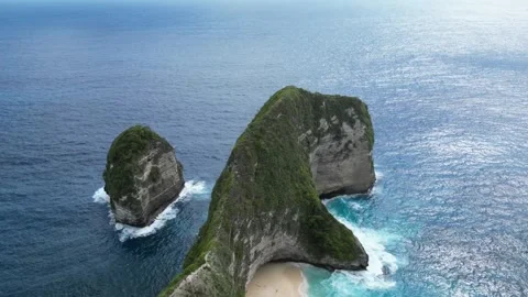 Ocean waves Rock peaceful environment Stock-Footage 274414369
