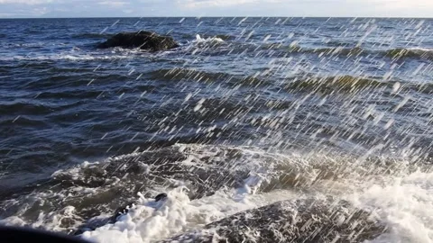 Ocean Waves on Rocks Video stock 180232682