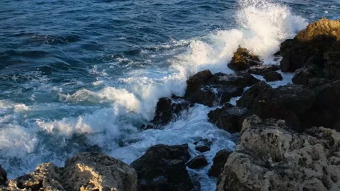 Ocean waves rocks slow motion 動画素材 170479833