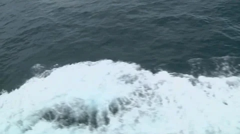 Ocean waves from ship right 库存影片 30682752
