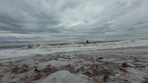 Ocean Waves at Snettisham Beach Stockbeeldmateriaal 314973961