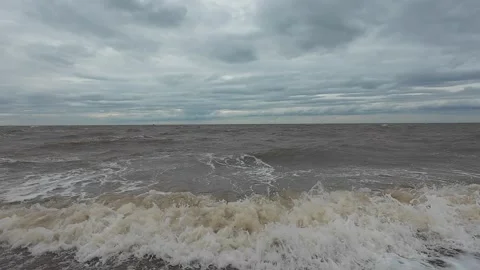 Ocean Waves at Snettisham Beach Stockbeeldmateriaal 314974219