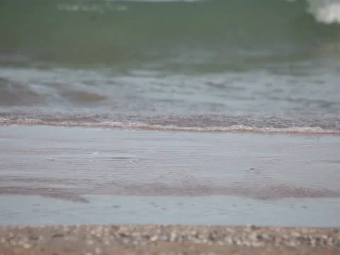 Ocean waves washing beach sand. Video stock 37692964
