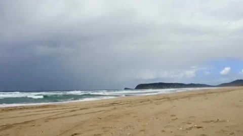 Ocean Zoom Out Stock Footage 24832257