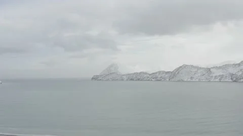 Ocean+Mountain Aerial Dolly 動画素材 188634828