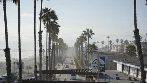 Oceanside CA beach, palm trees and street Foto stock